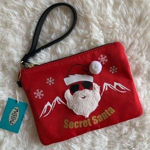 🎄Mad Love | Wristlet